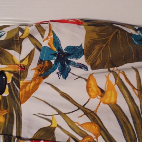 🌺Cache Multicolor Leaf Print Pants - Picture 4 of 9